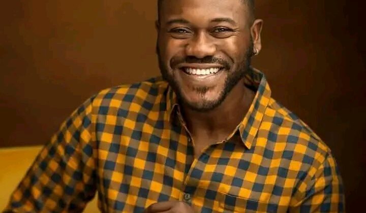 Deyemi Okanlawon Backs Simi, Says Only Right Response to “Stop Raping Women” Is Agreement