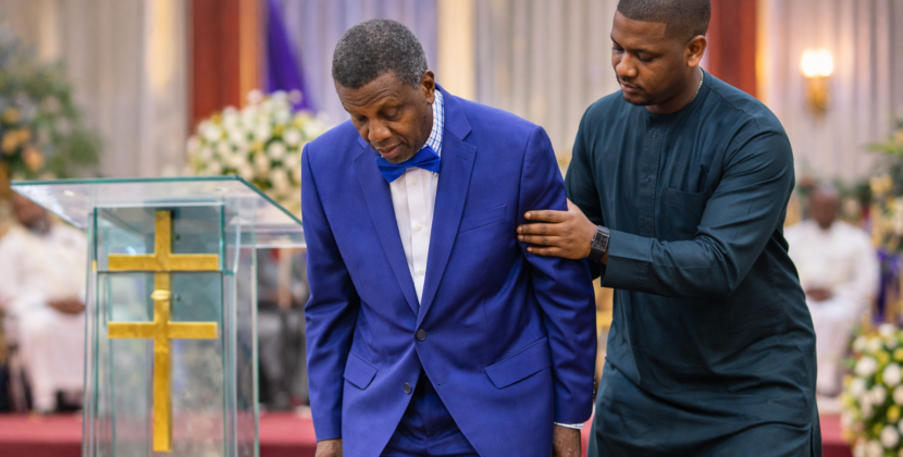 Pastor Adeboye’s Gesture at Ogun Church Service Sparks Reactions Online